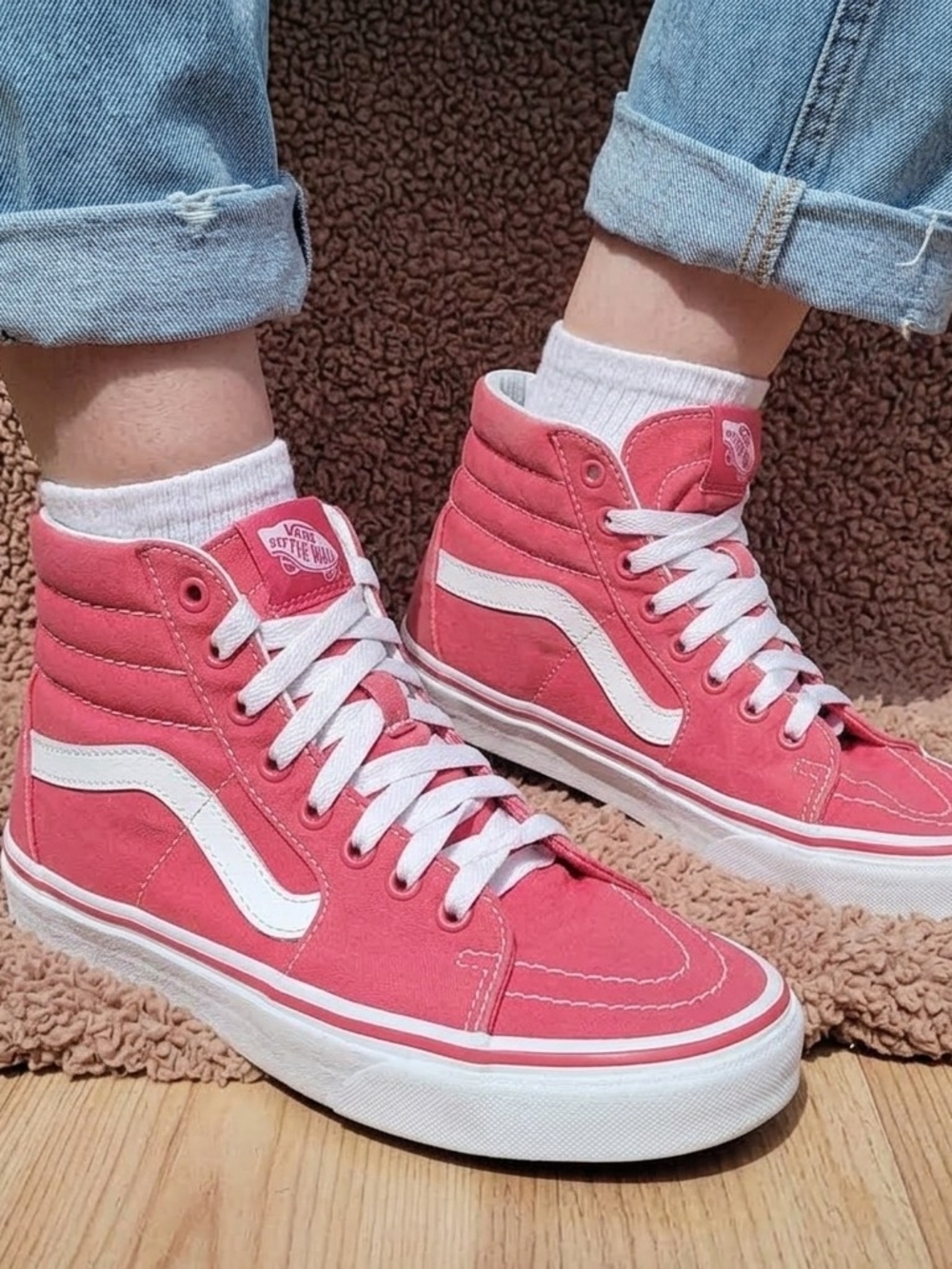 Vans Sk8-Hi Sneakers with White Stripe